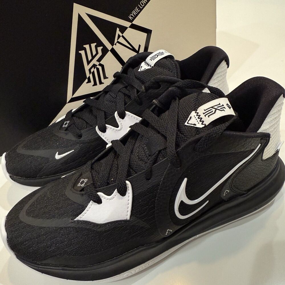Nike Kyrie 5 Low TB Black White Men’s size 7 = Women’s size 8.5 DO9617-002 NEW